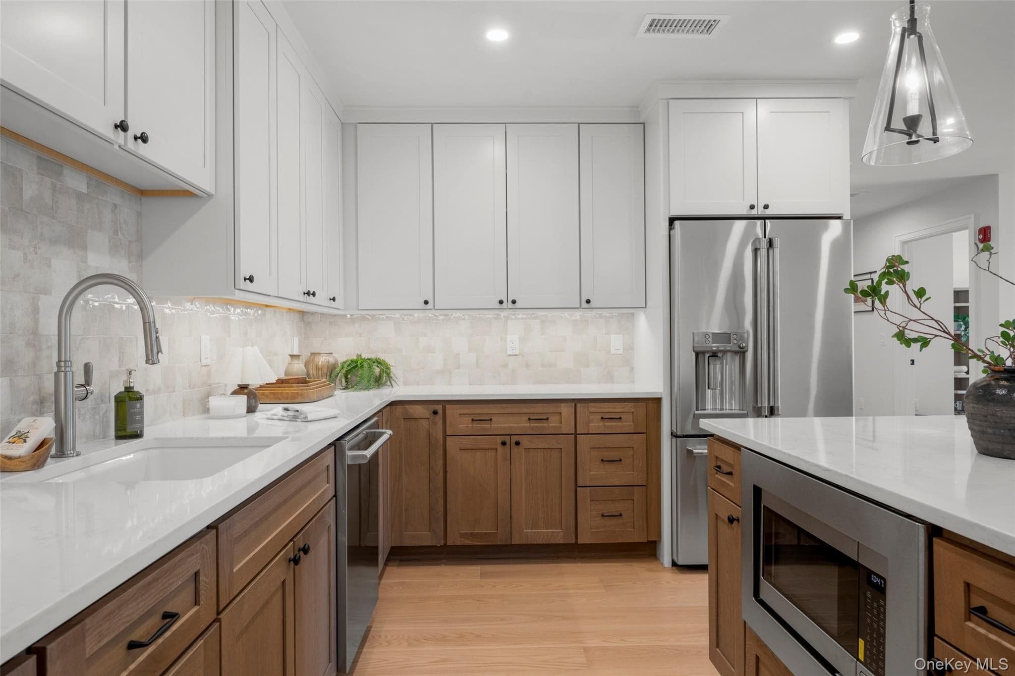 25 S Riverside Avenue Unit: 211 thumbnail 13