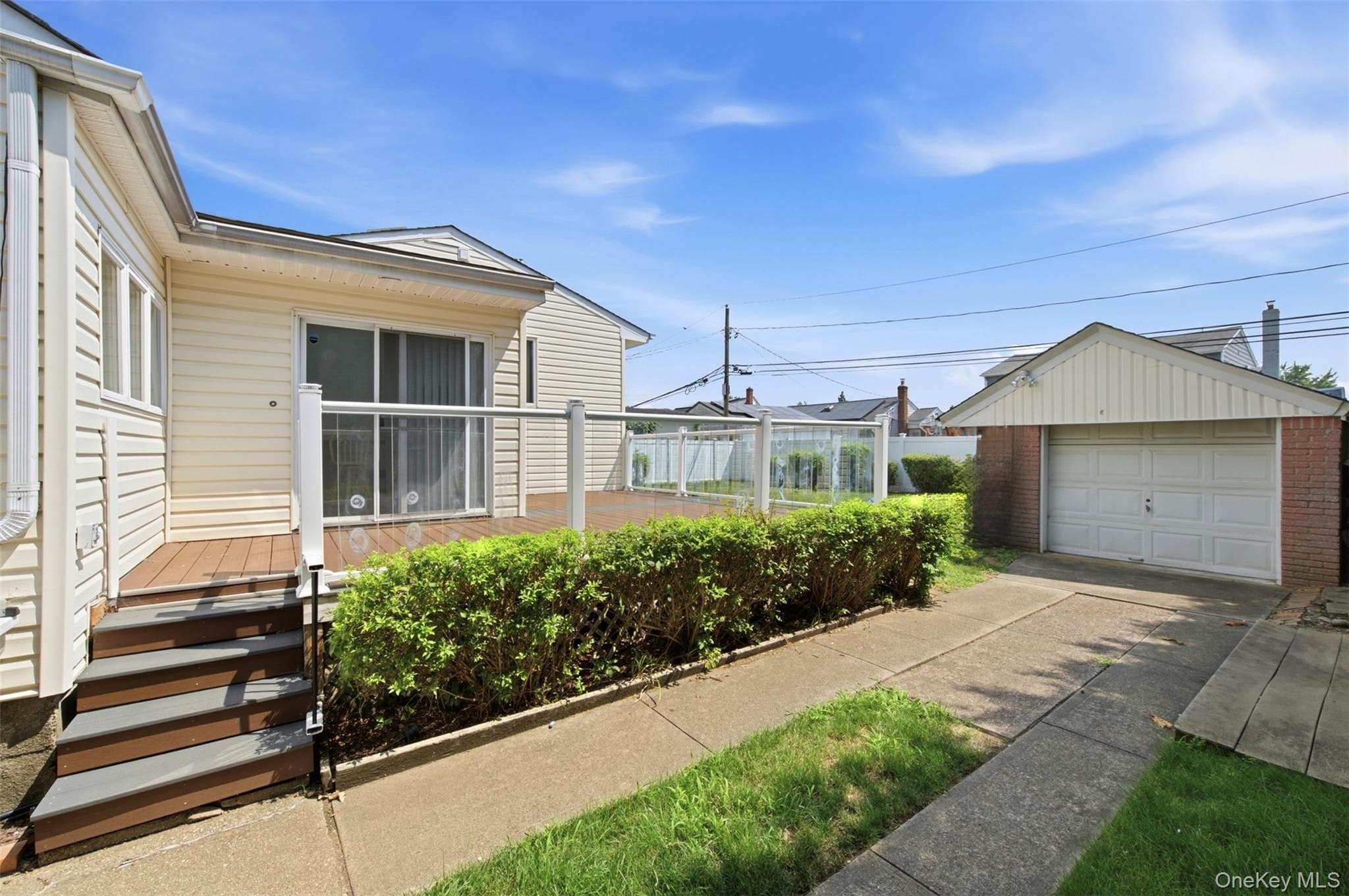 160 Clearmeadow Drive thumbnail 18
