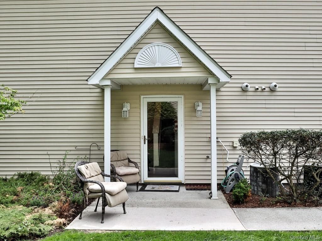 25 Village Cove thumbnail 3