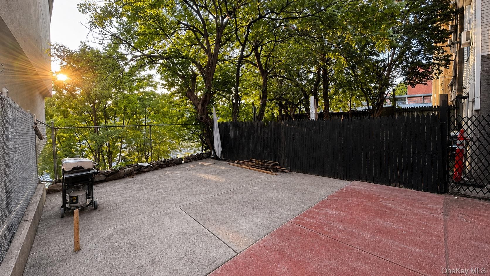 927 Summit Avenue thumbnail 24