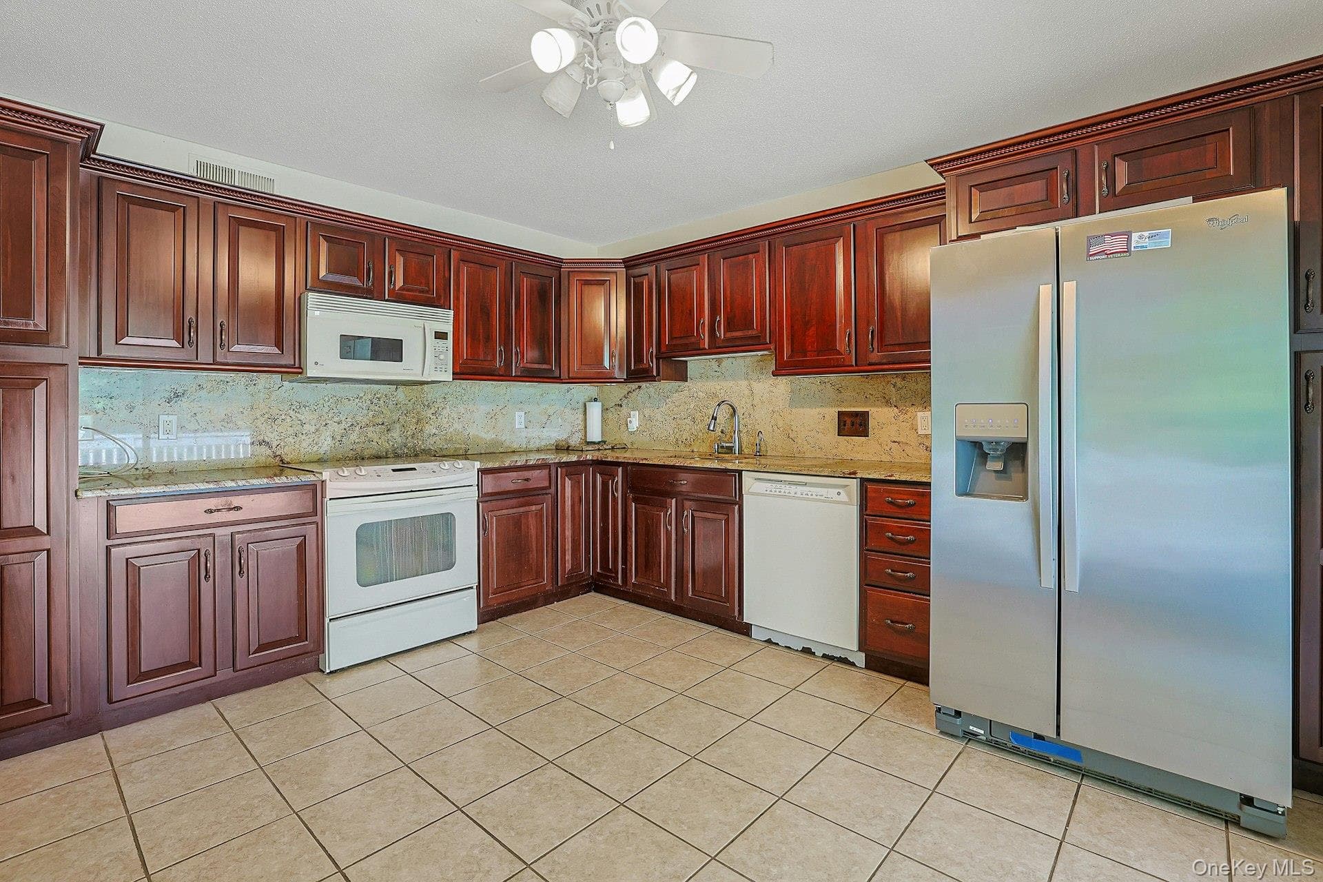 569 Heritage Hills Dr HLS Unit: B thumbnail 5