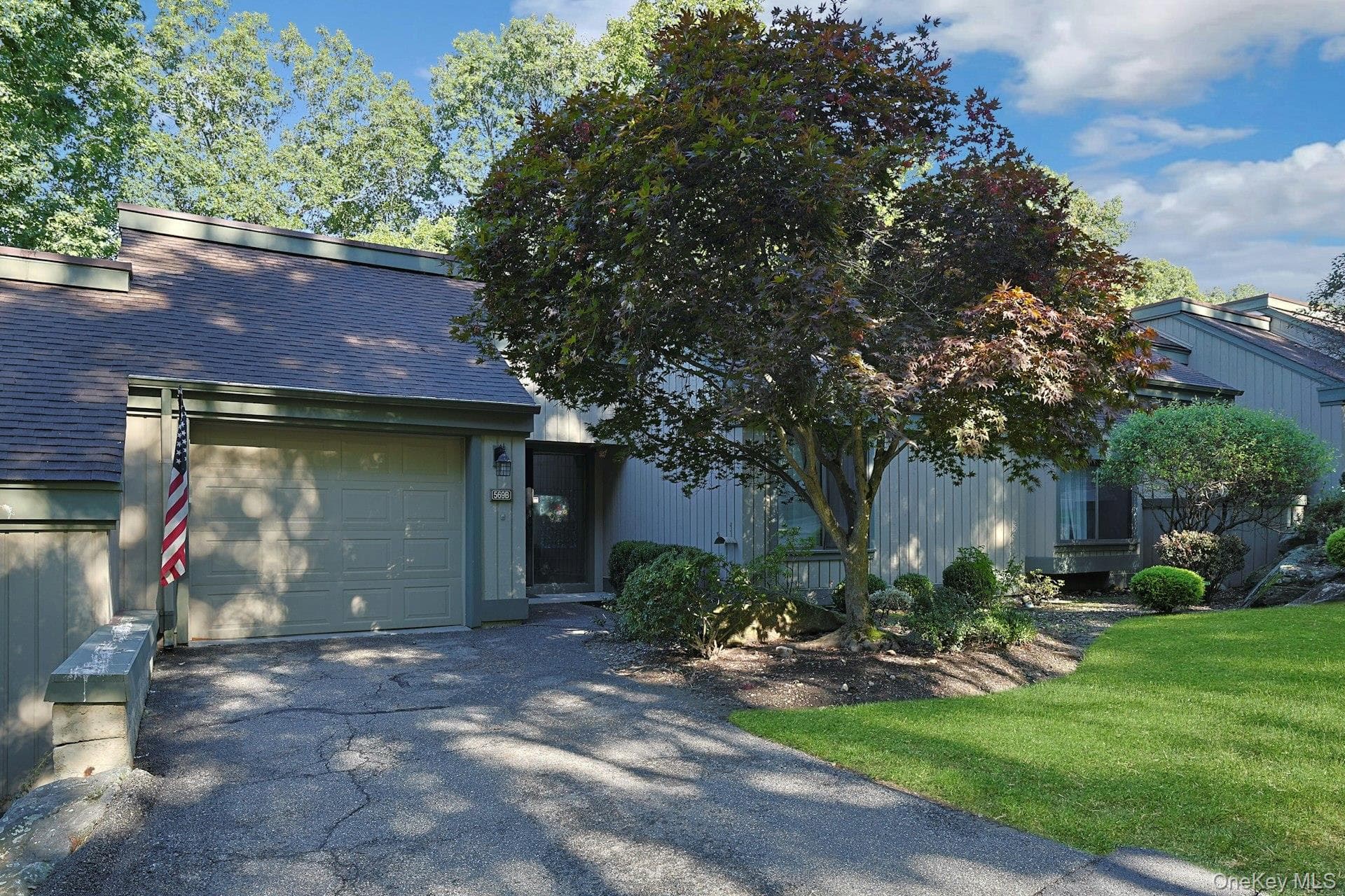 569 Heritage Hills Dr HLS Unit: B, Somers
