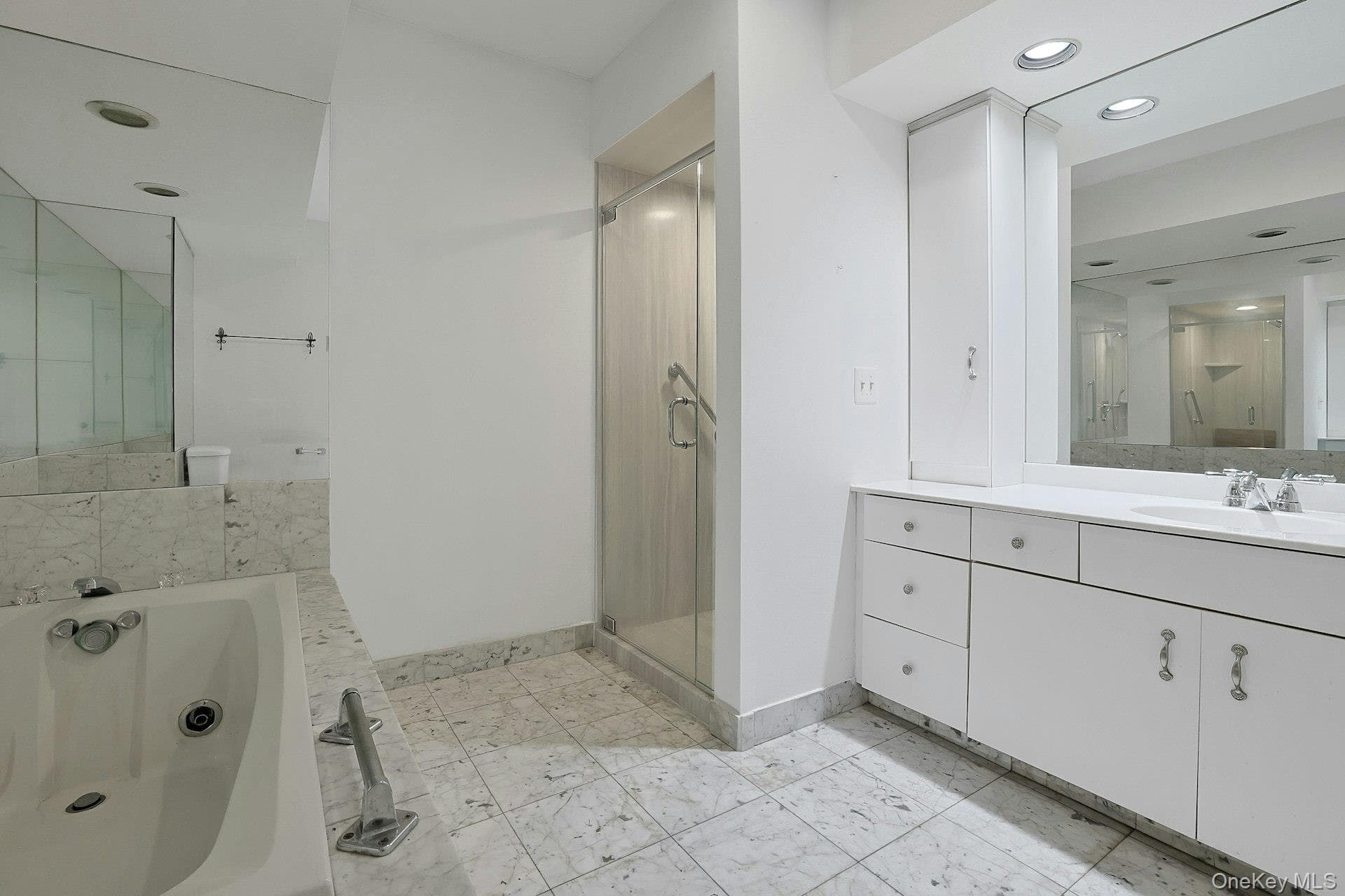 569 Heritage Hills Dr HLS Unit: B thumbnail 12