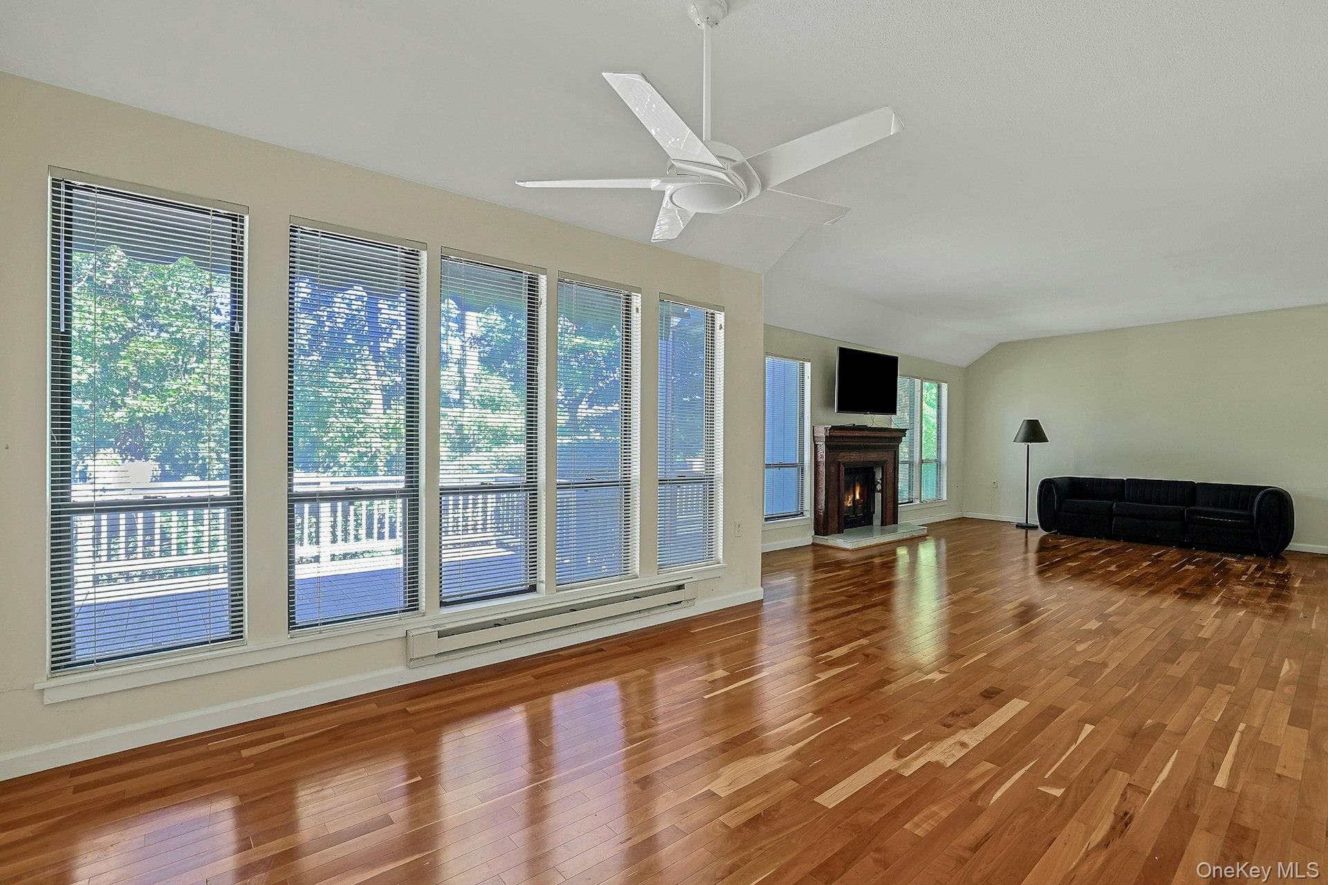 569 Heritage Hills Dr HLS Unit: B thumbnail 4