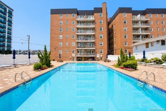 210 E Broadway Unit: 6L thumbnail 17