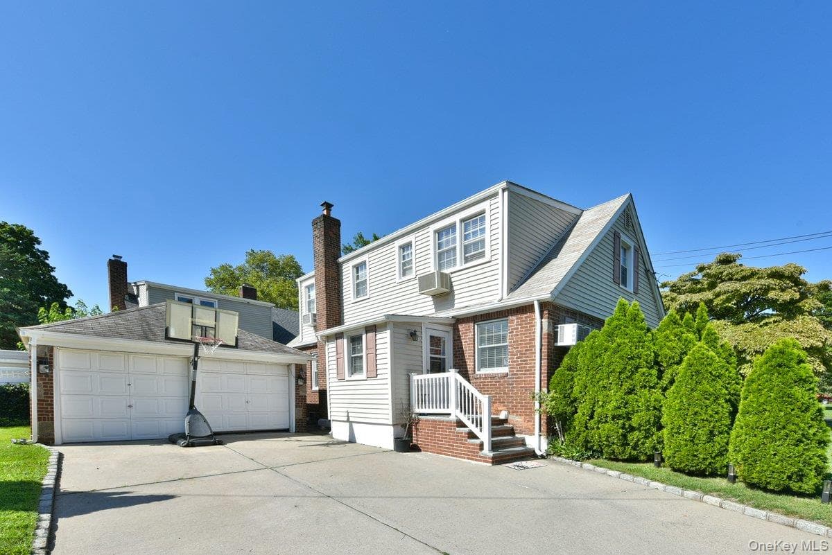 93 Gilmore Boulevard thumbnail 16