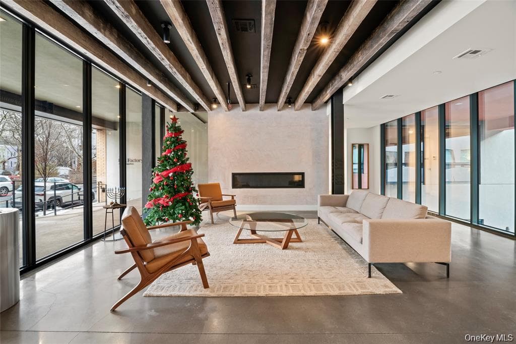 850 Metropolitan Avenue Unit: 1E thumbnail 12