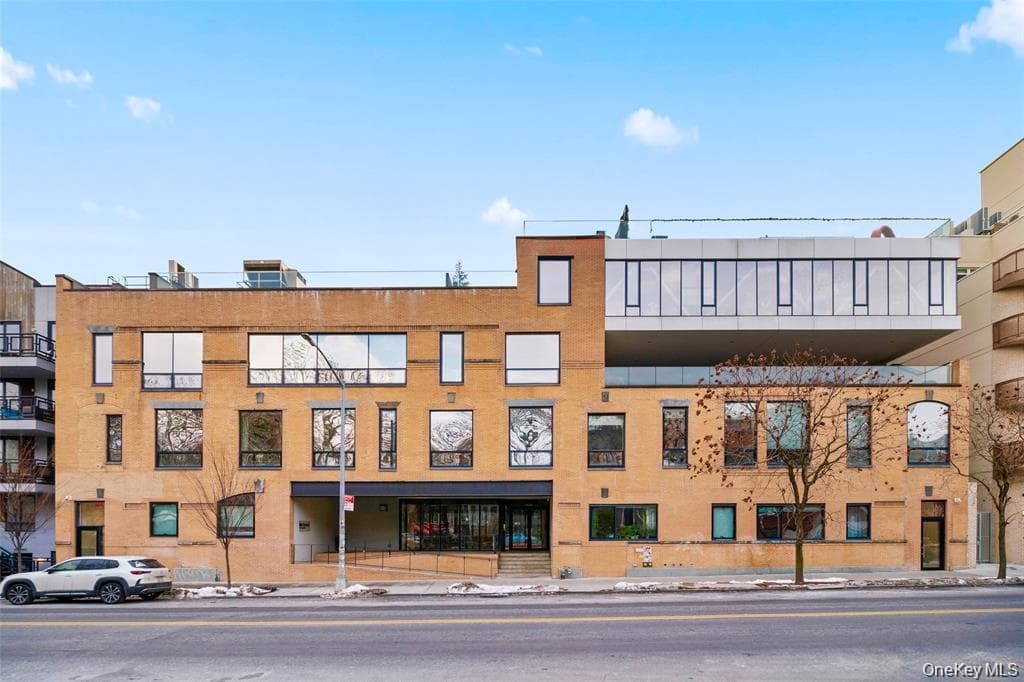 850 Metropolitan Avenue Unit: 1E, Brooklyn