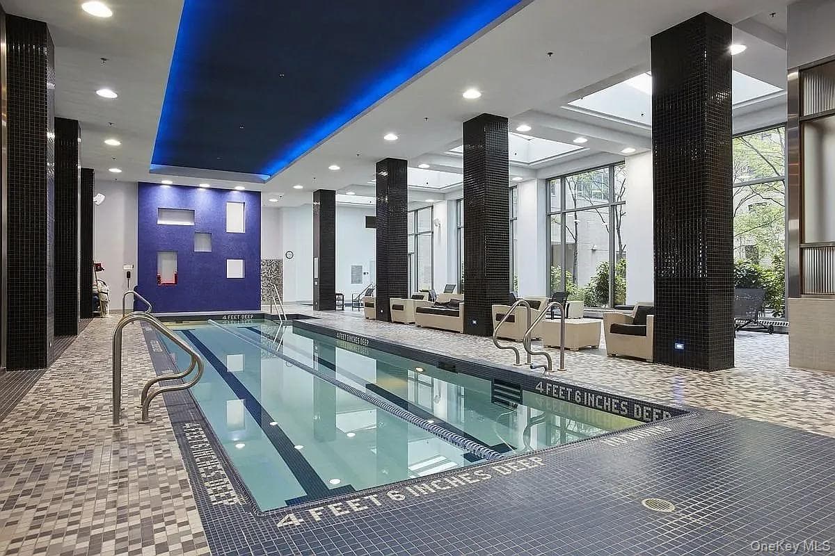 220 Riverside Boulevard Unit: 19L thumbnail 4