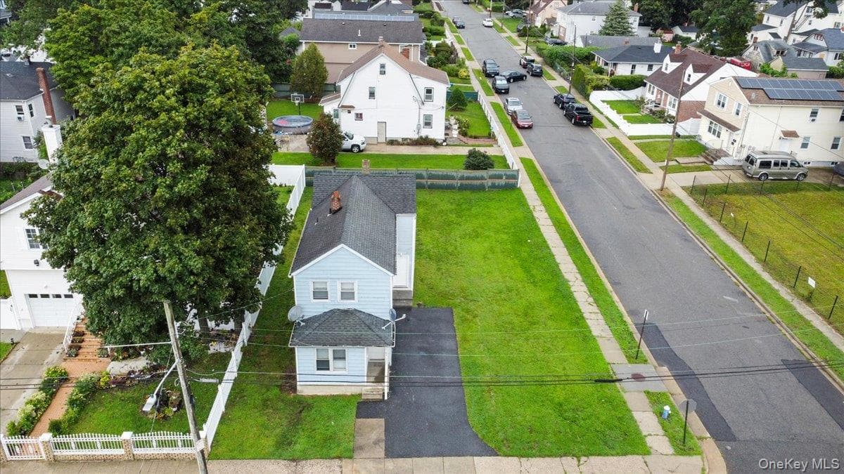 64 Stewart Avenue thumbnail 21