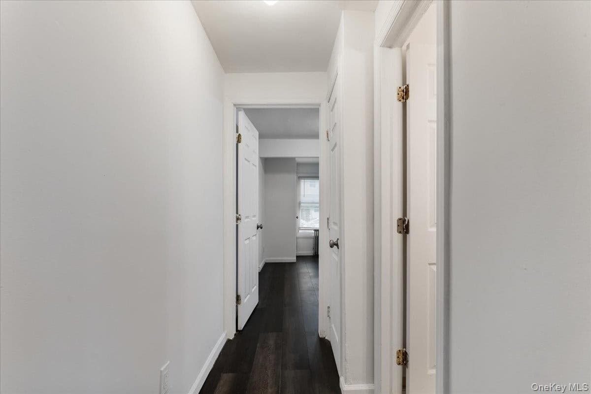 64 Stewart Avenue thumbnail 15