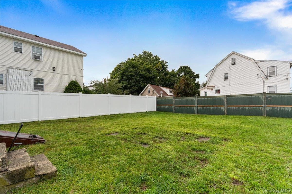 64 Stewart Avenue thumbnail 19