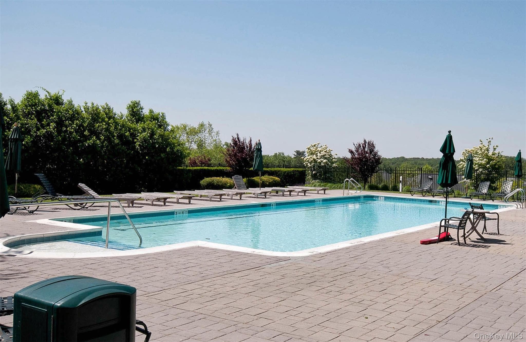 41 Evergreen Circle thumbnail 37