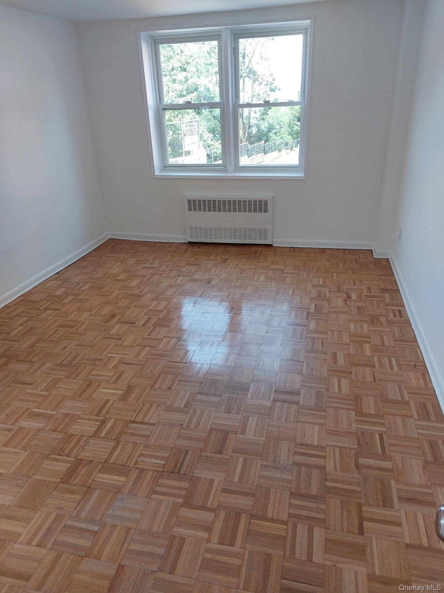 679 Warburton Avenue Unit: 1L thumbnail 8