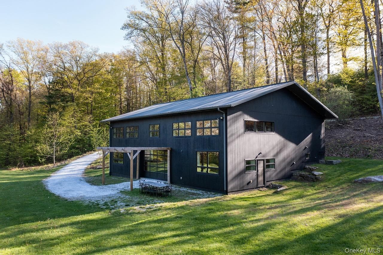 250 Long Pond Road thumbnail 28