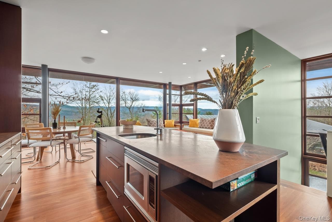 250 Long Pond Road thumbnail 26