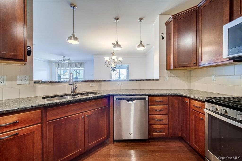 732 Regency Drive thumbnail 15