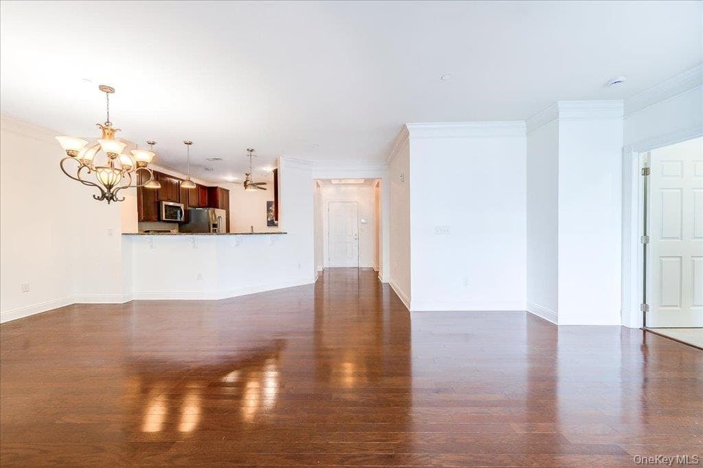 732 Regency Drive thumbnail 5
