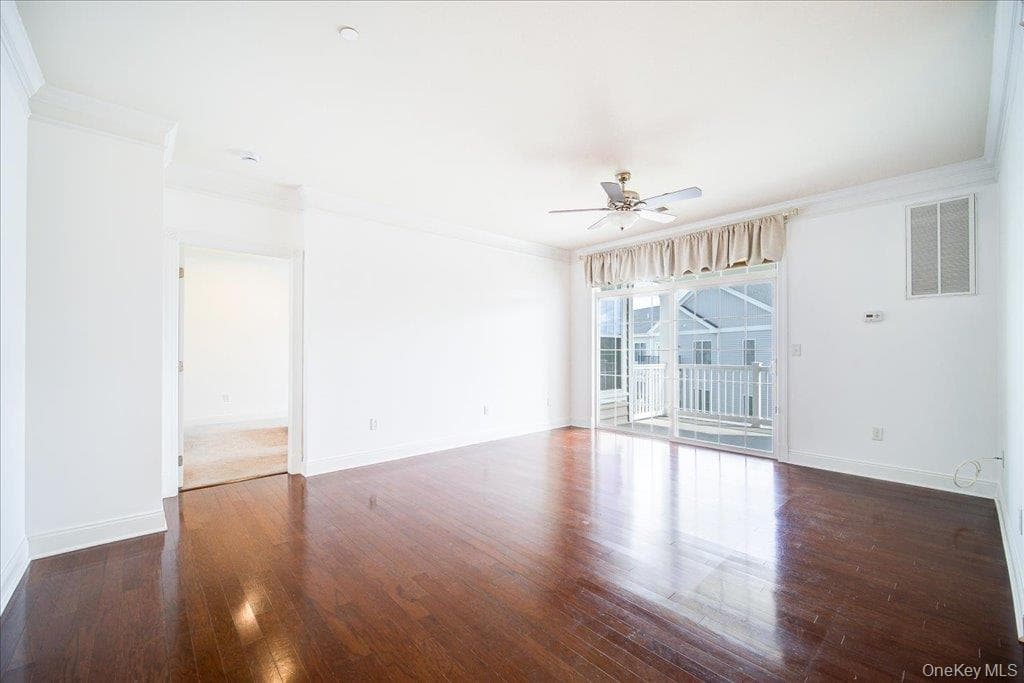 732 Regency Drive thumbnail 9