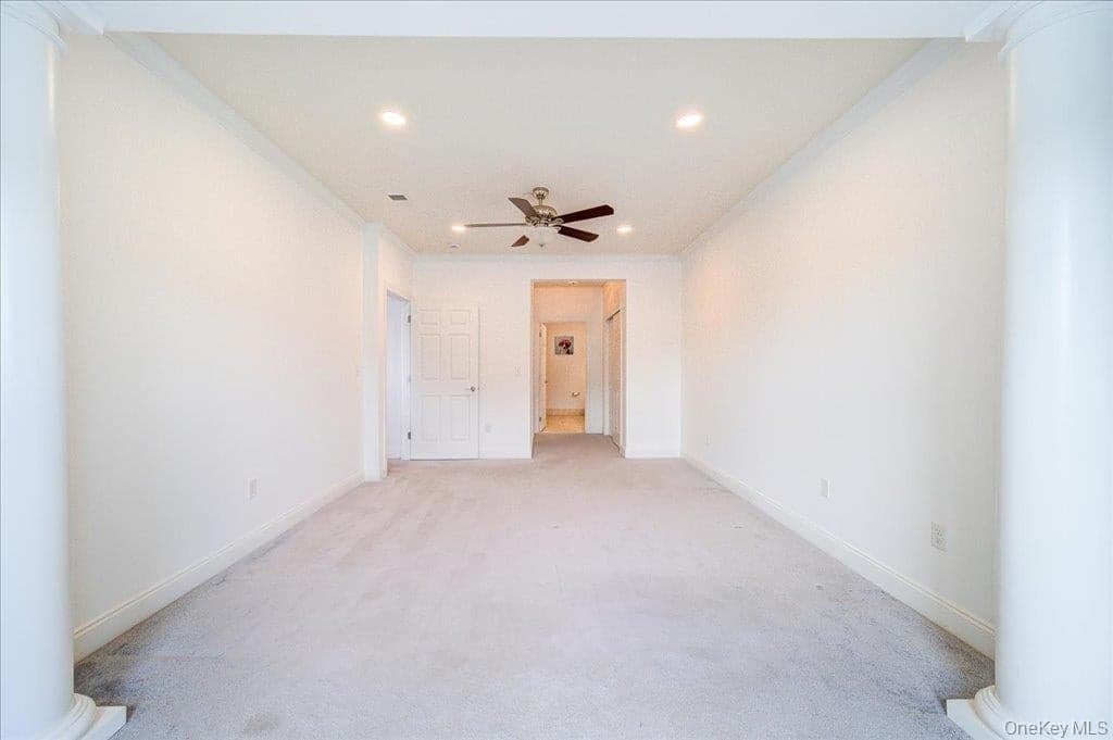 732 Regency Drive thumbnail 27