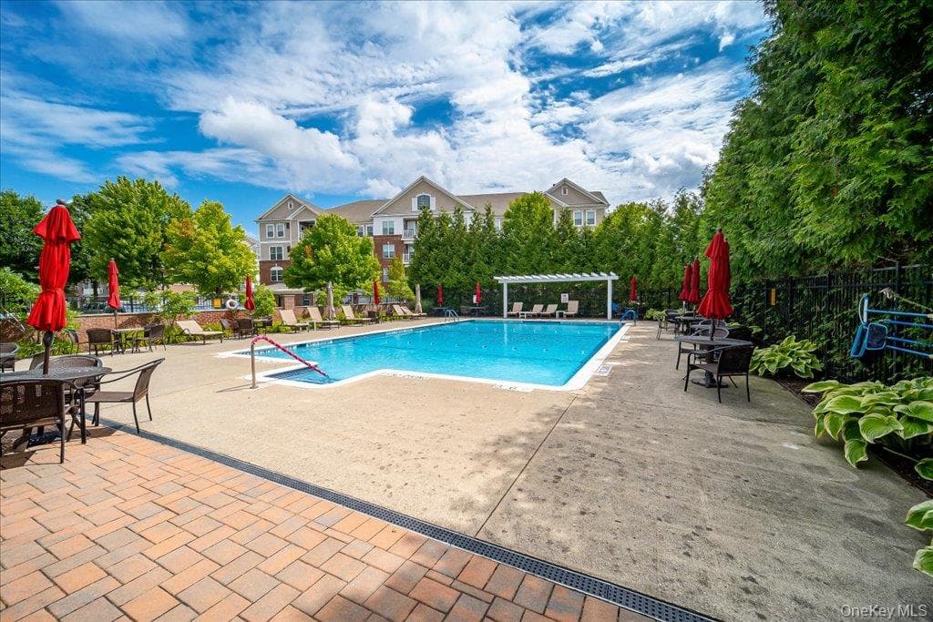 732 Regency Drive thumbnail 48