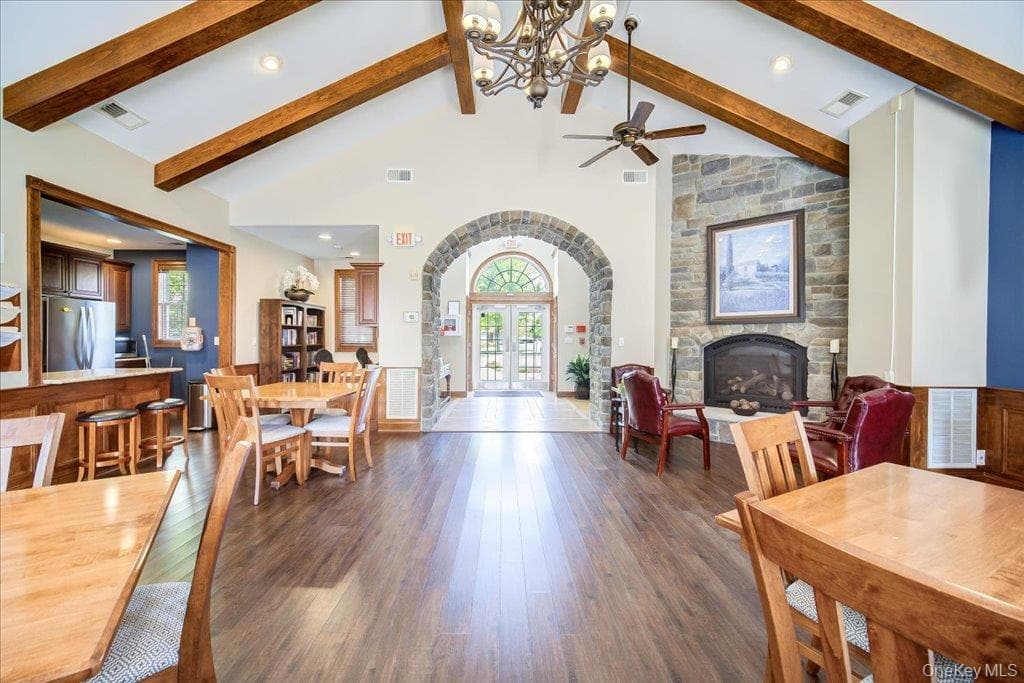 732 Regency Drive thumbnail 44