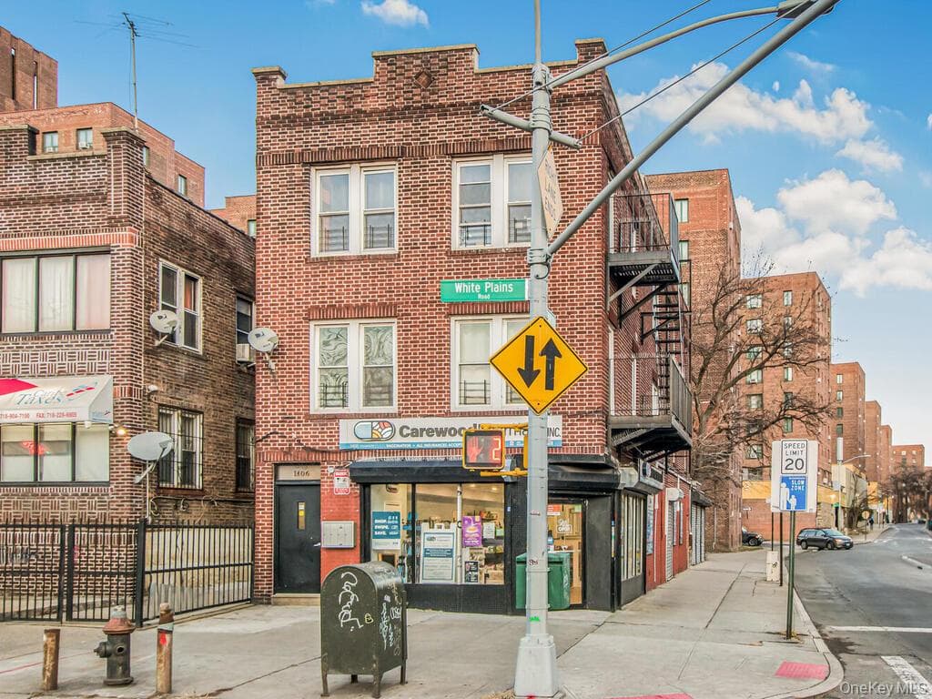 1406 White Plains Road thumbnail 23