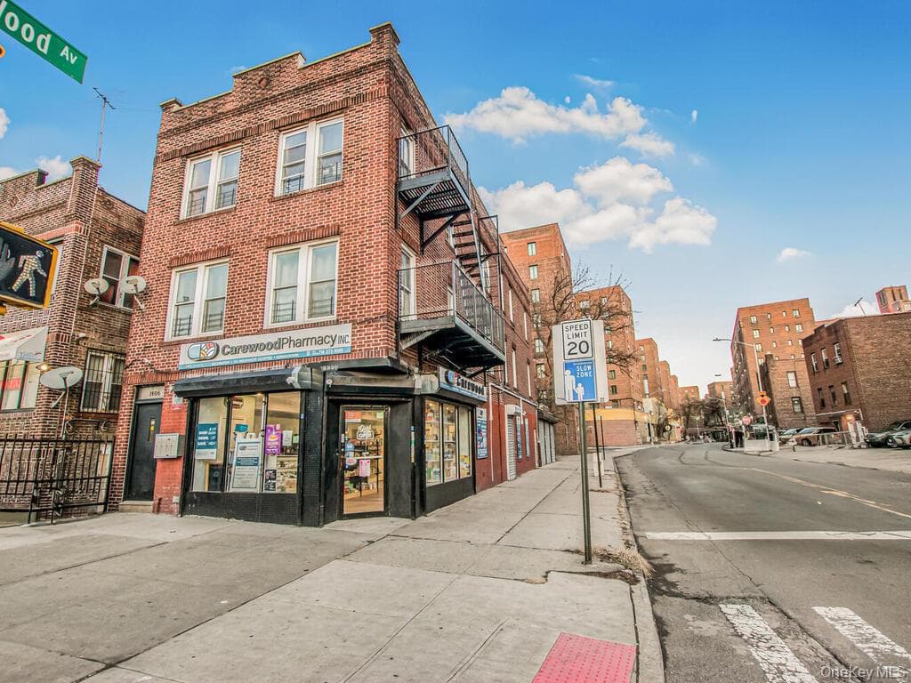 1406 White Plains Road thumbnail 24