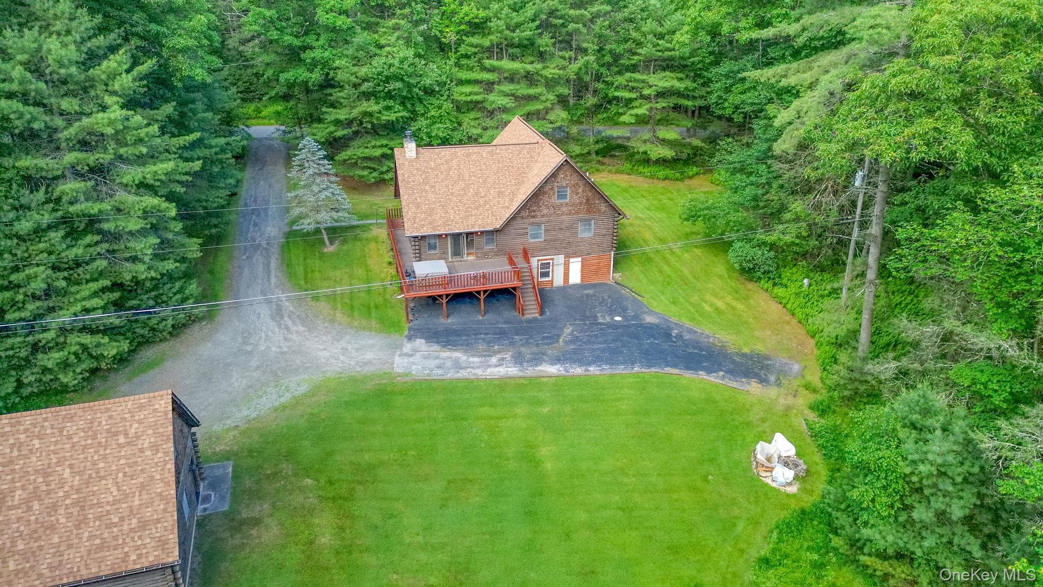 306 Pucky Huddle Road, Bethel