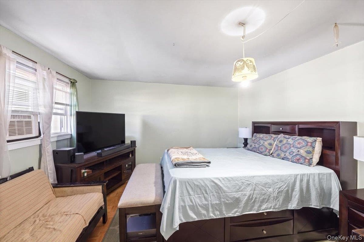 145-67 224th Street thumbnail 17