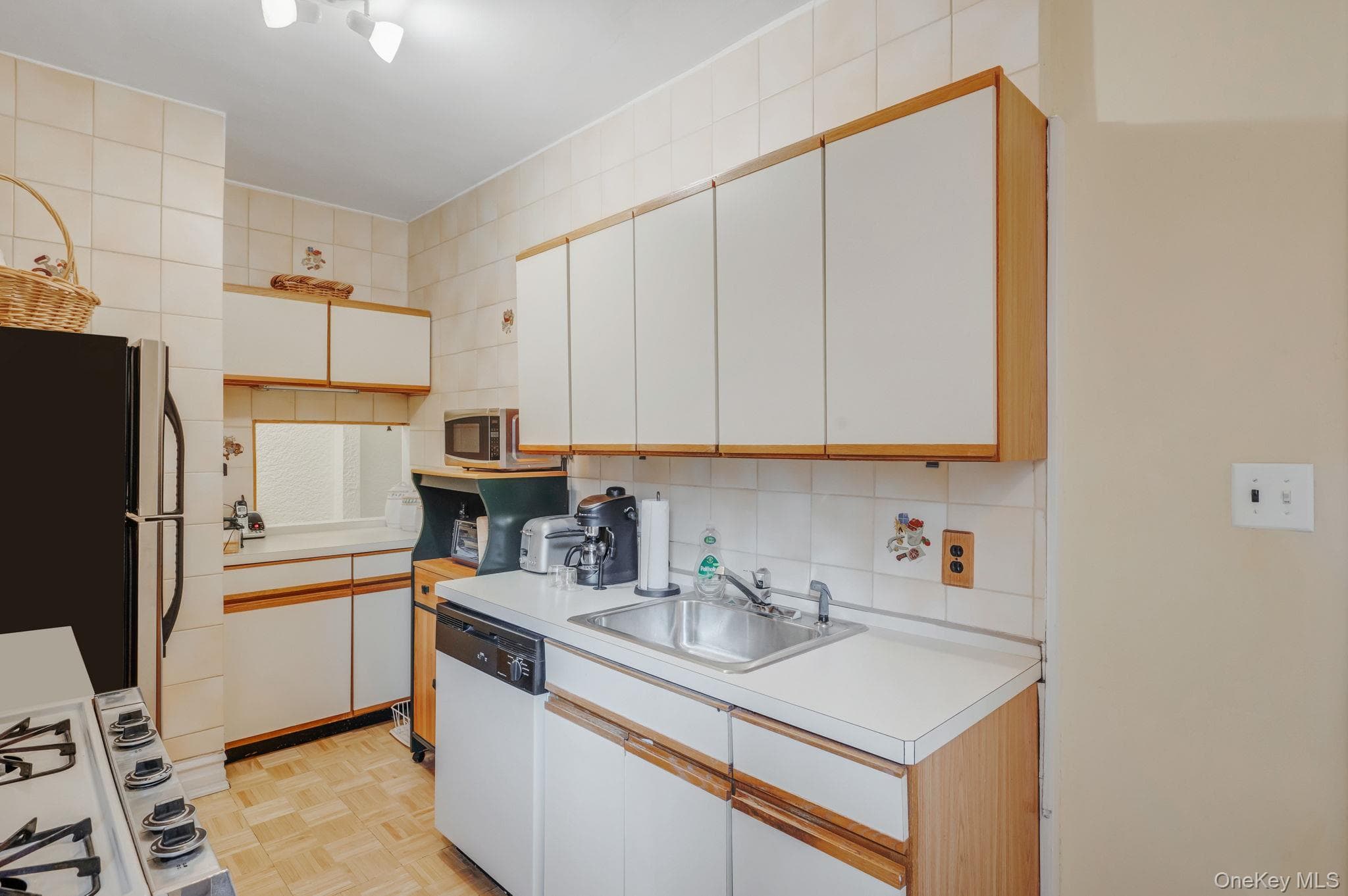 109-14 Ascan Avenue Unit: 4B thumbnail 24