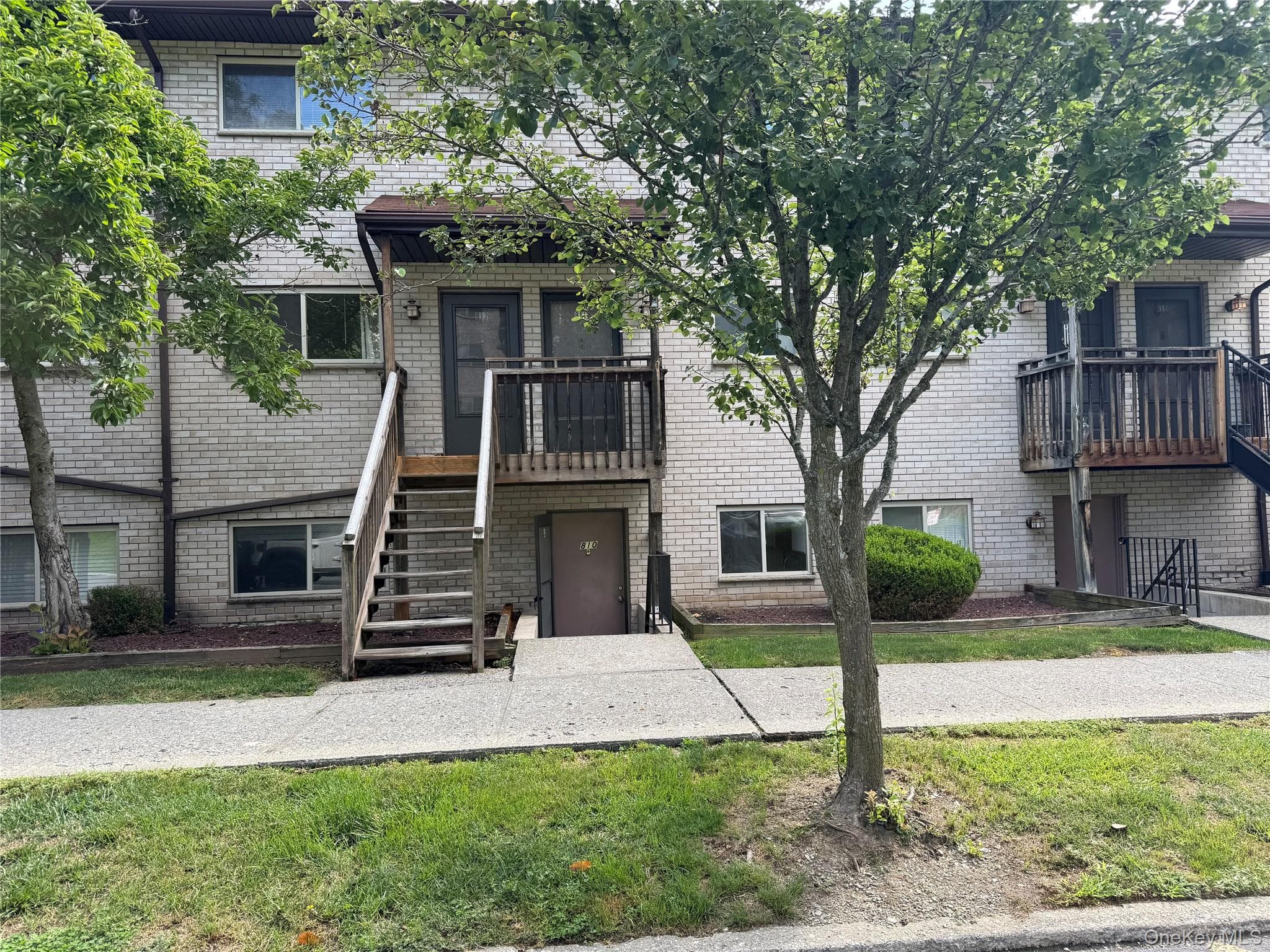26 Cooper Road Unit: 810 thumbnail 2