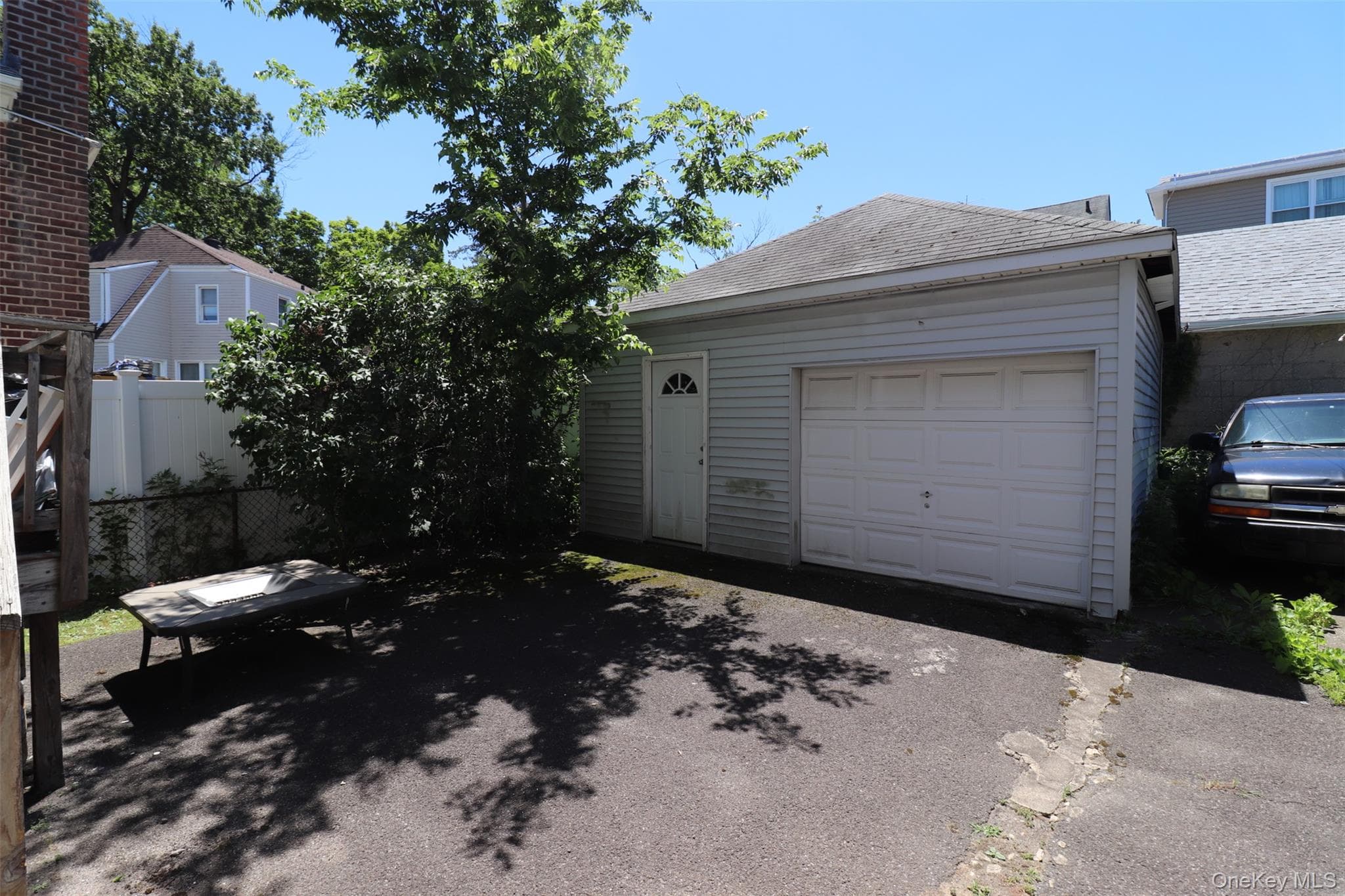 3232 Country Club Road thumbnail 4