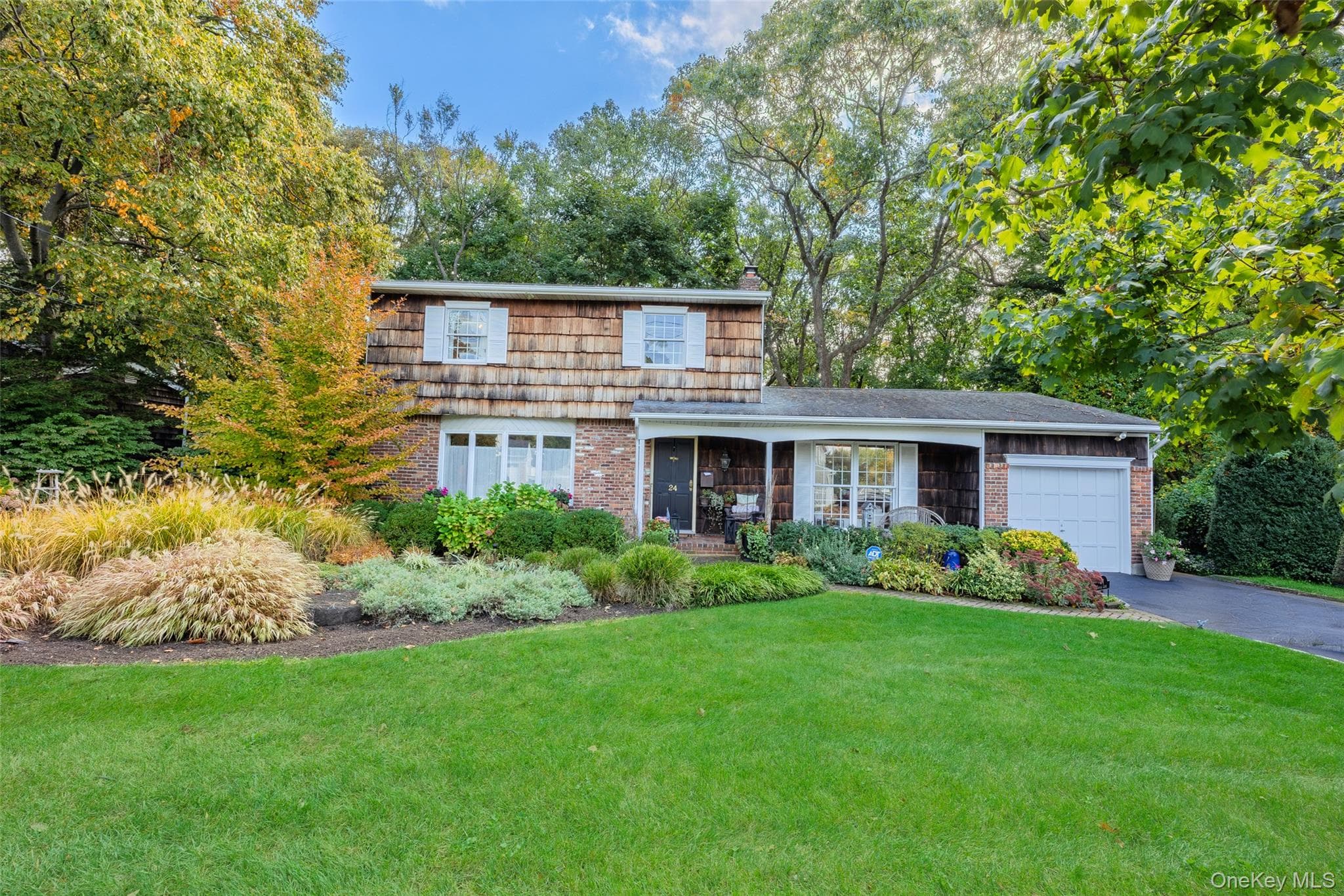 24 Gerald Lane, Old Bethpage