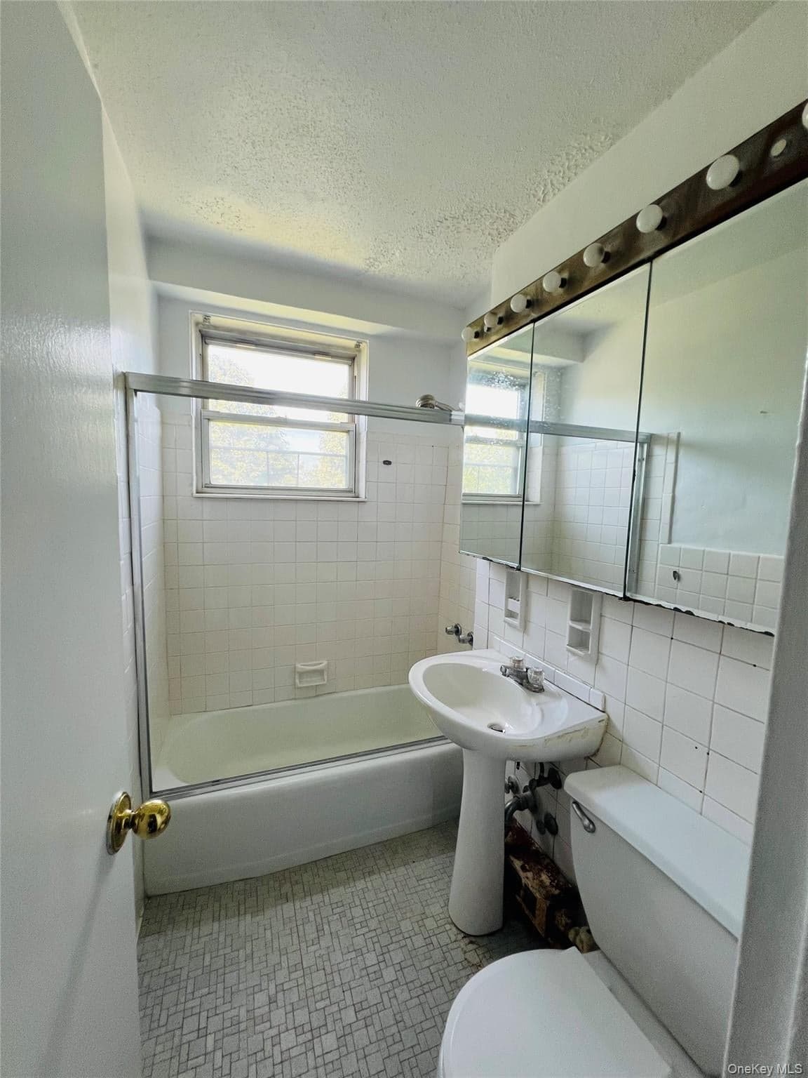 5700 Arlington Avenue Unit: 3V thumbnail 3