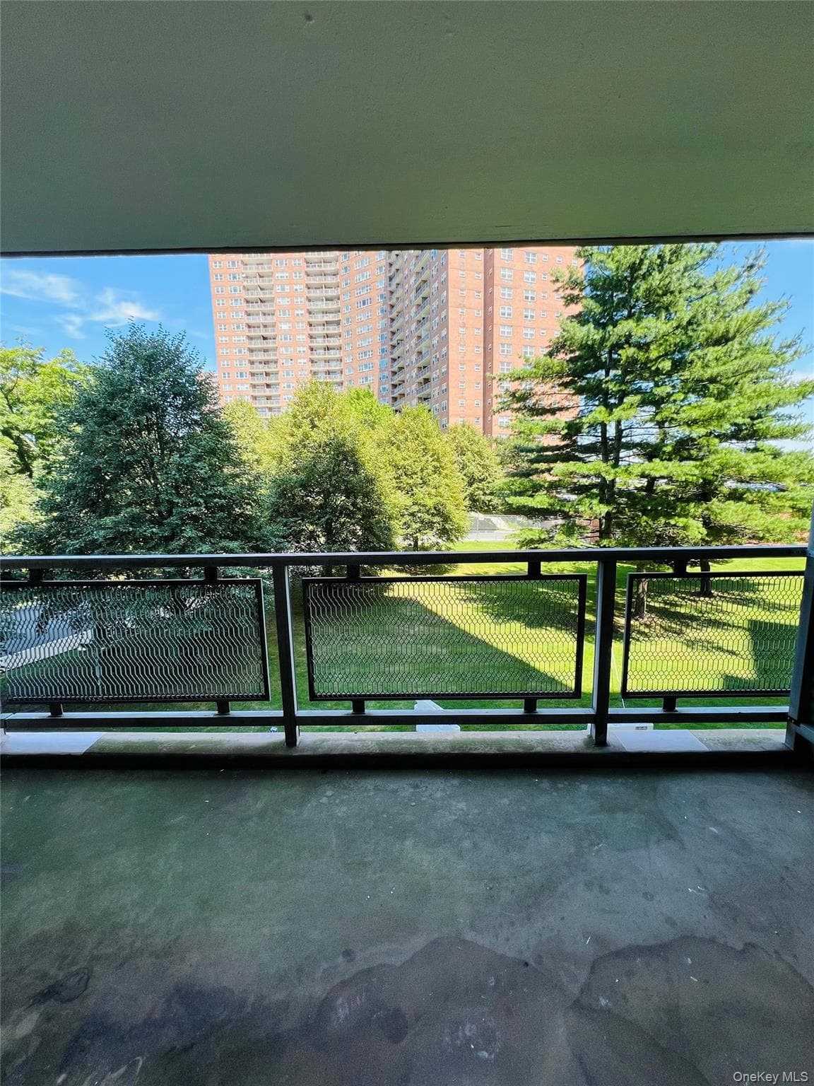 5700 Arlington Avenue Unit: 3V thumbnail 5