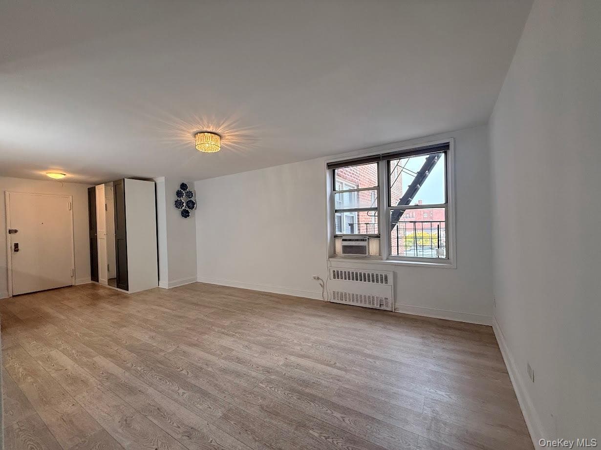 60-11 Broadway Unit: 5E thumbnail 6