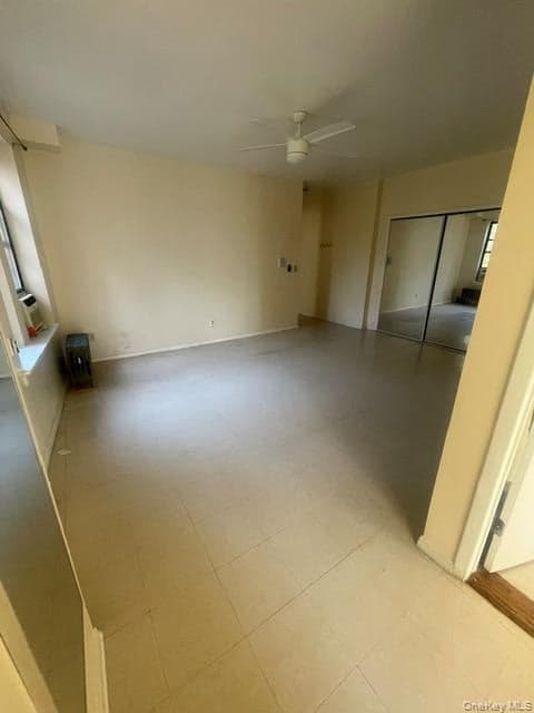 2167 Crotona Avenue Unit: 2I thumbnail 9
