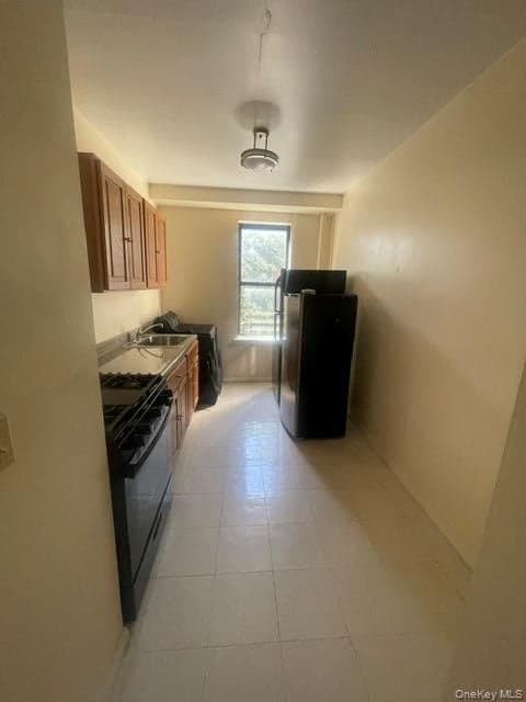 2167 Crotona Avenue Unit: 2I thumbnail 7