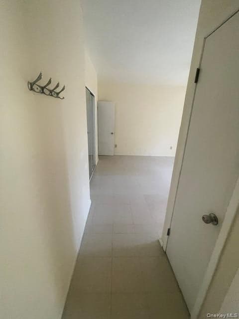 2167 Crotona Avenue Unit: 2I thumbnail 6