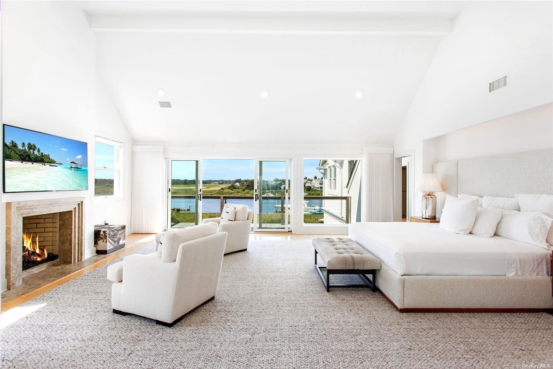 157 Dune Road thumbnail 13