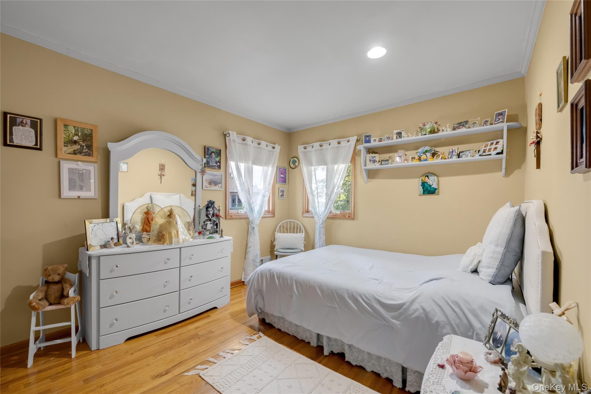 936 Stratford Court thumbnail 13