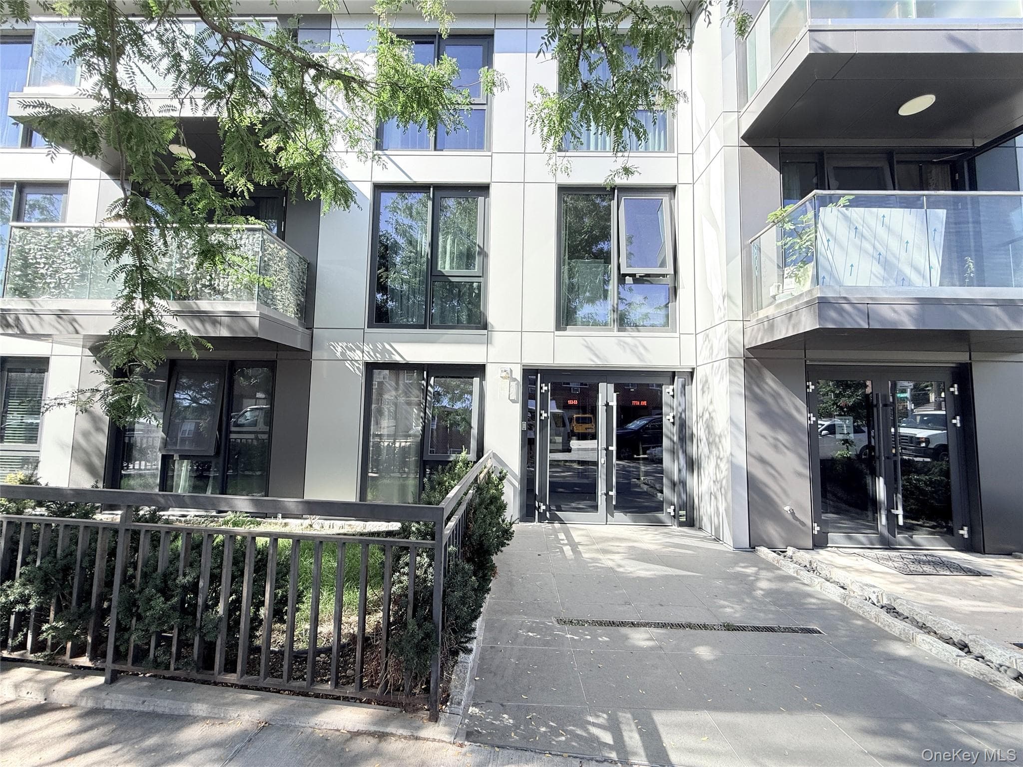15353 77th Avenue Unit: 3C thumbnail 2