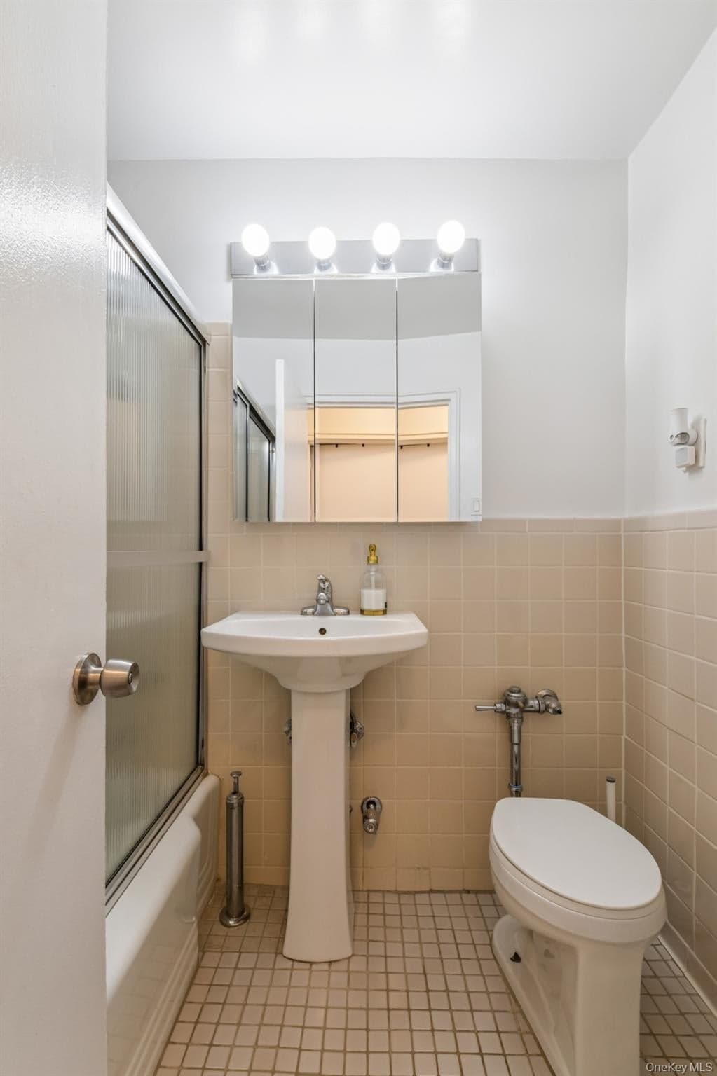7502 Austin Street Unit: 1L thumbnail 15