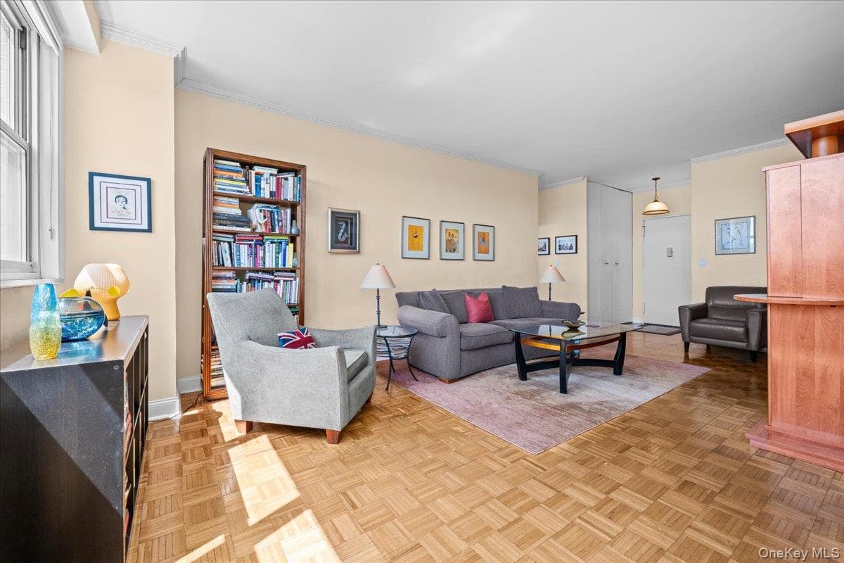 555 Kappock Street Unit: 2T thumbnail 7
