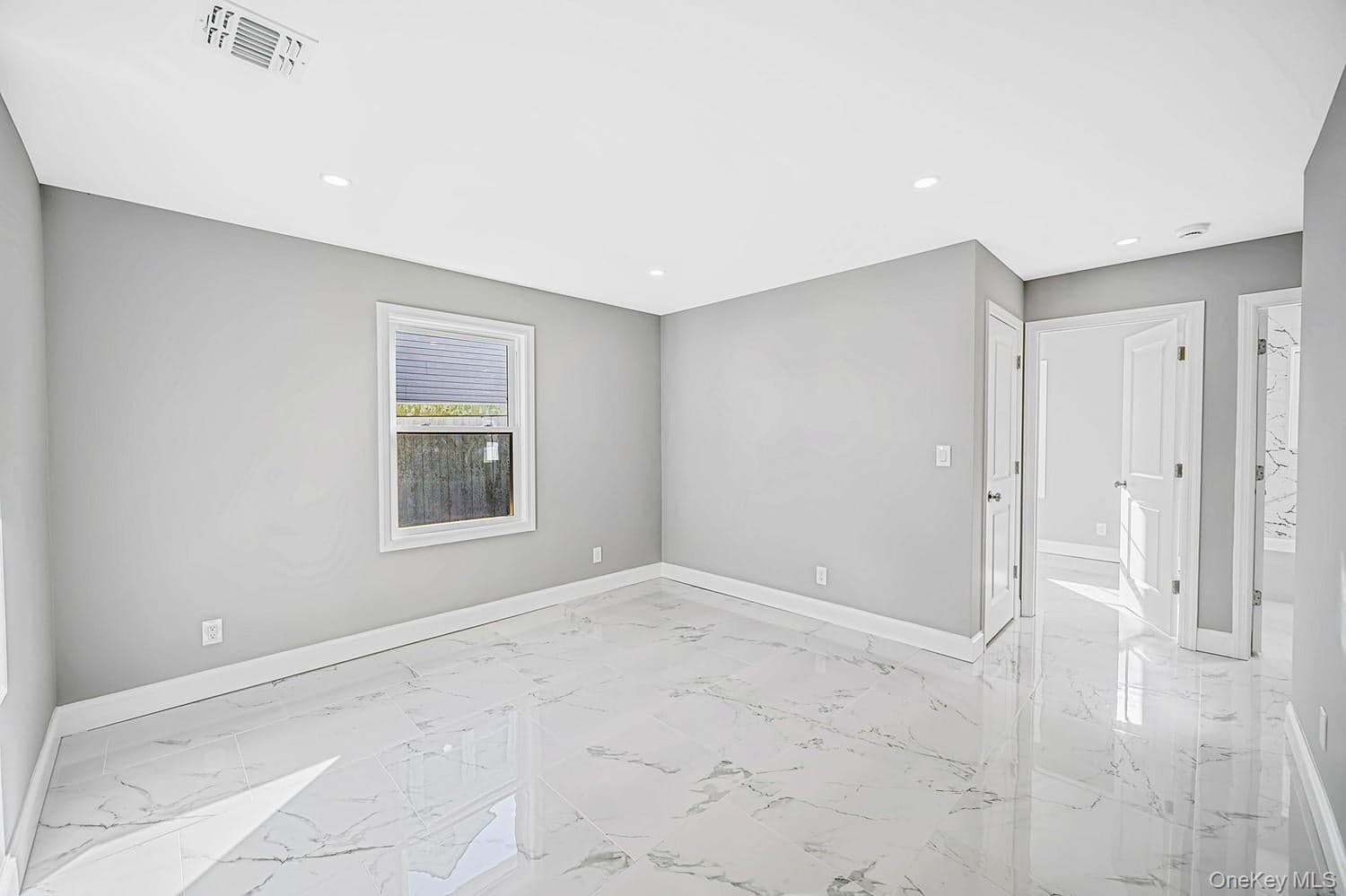 110 Bayberry Lane thumbnail 15