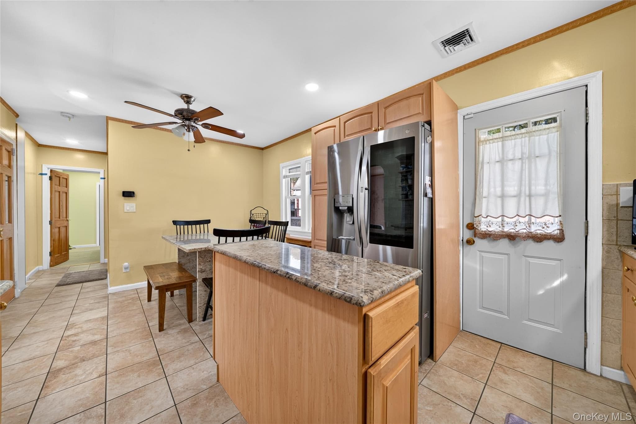 471 Beech Street thumbnail 9