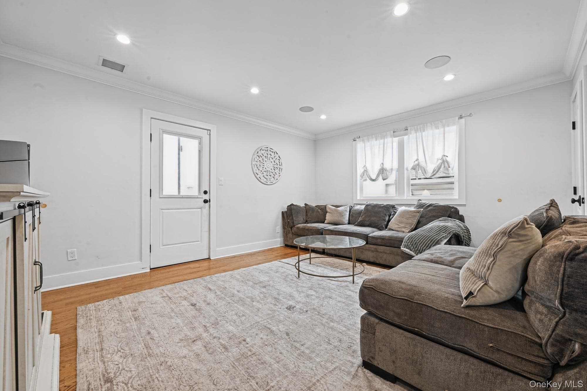 325 Paul Place thumbnail 14
