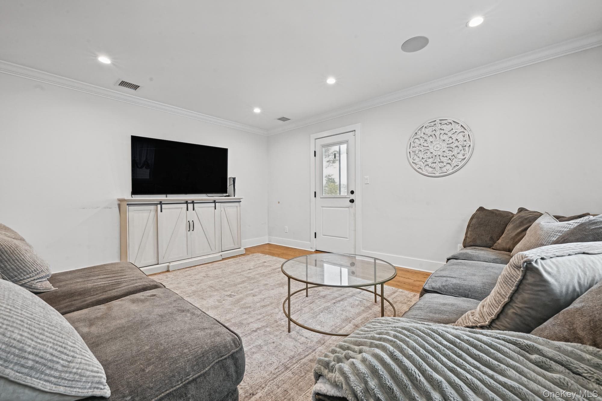 325 Paul Place thumbnail 15