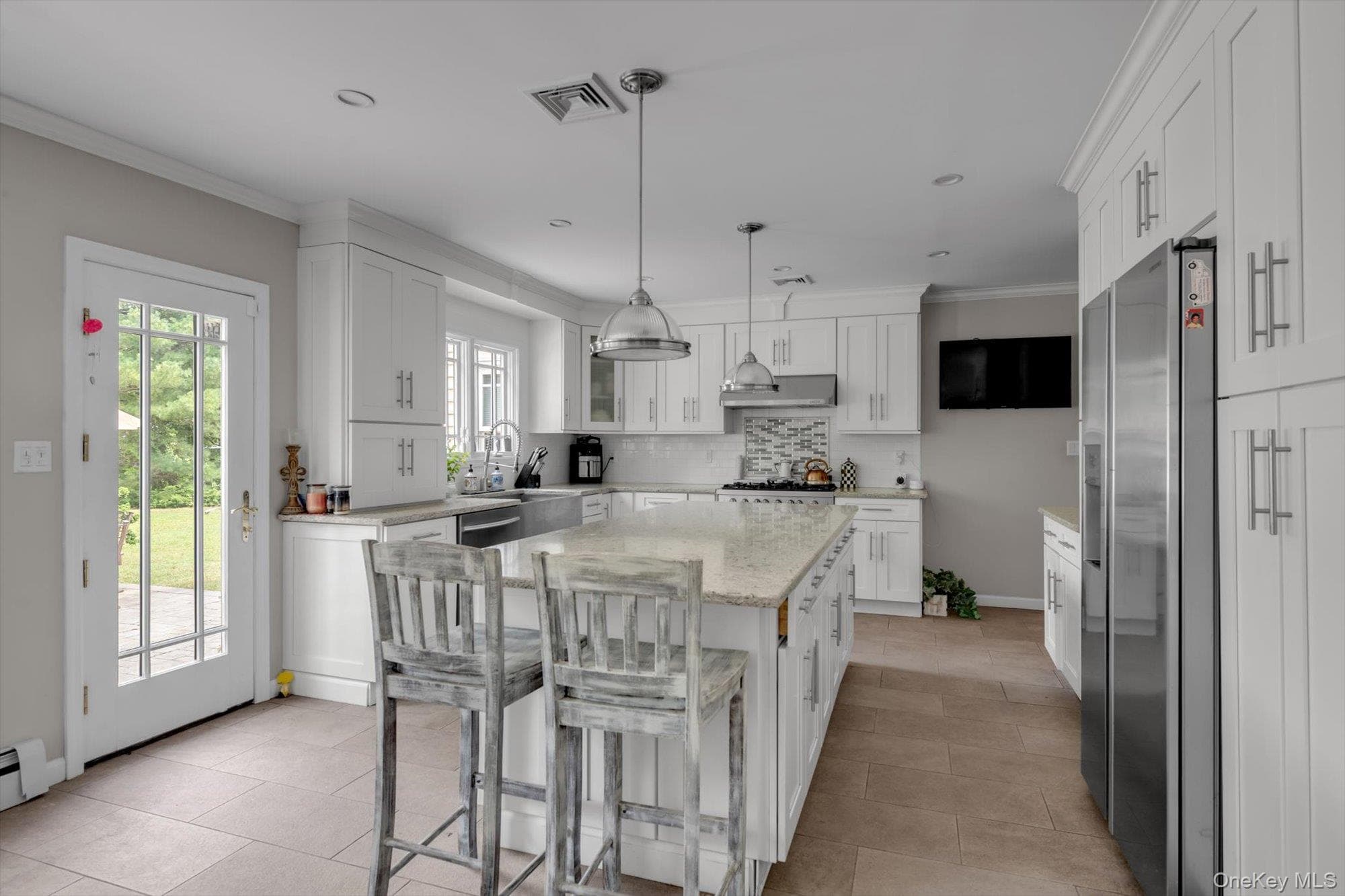 1361 Boxwood Drive thumbnail 8